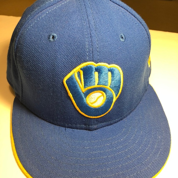 OFFICIAL MILLWAUKEE BREWERS FITTED 1978-1993 LOGO - Picture 1 of 8